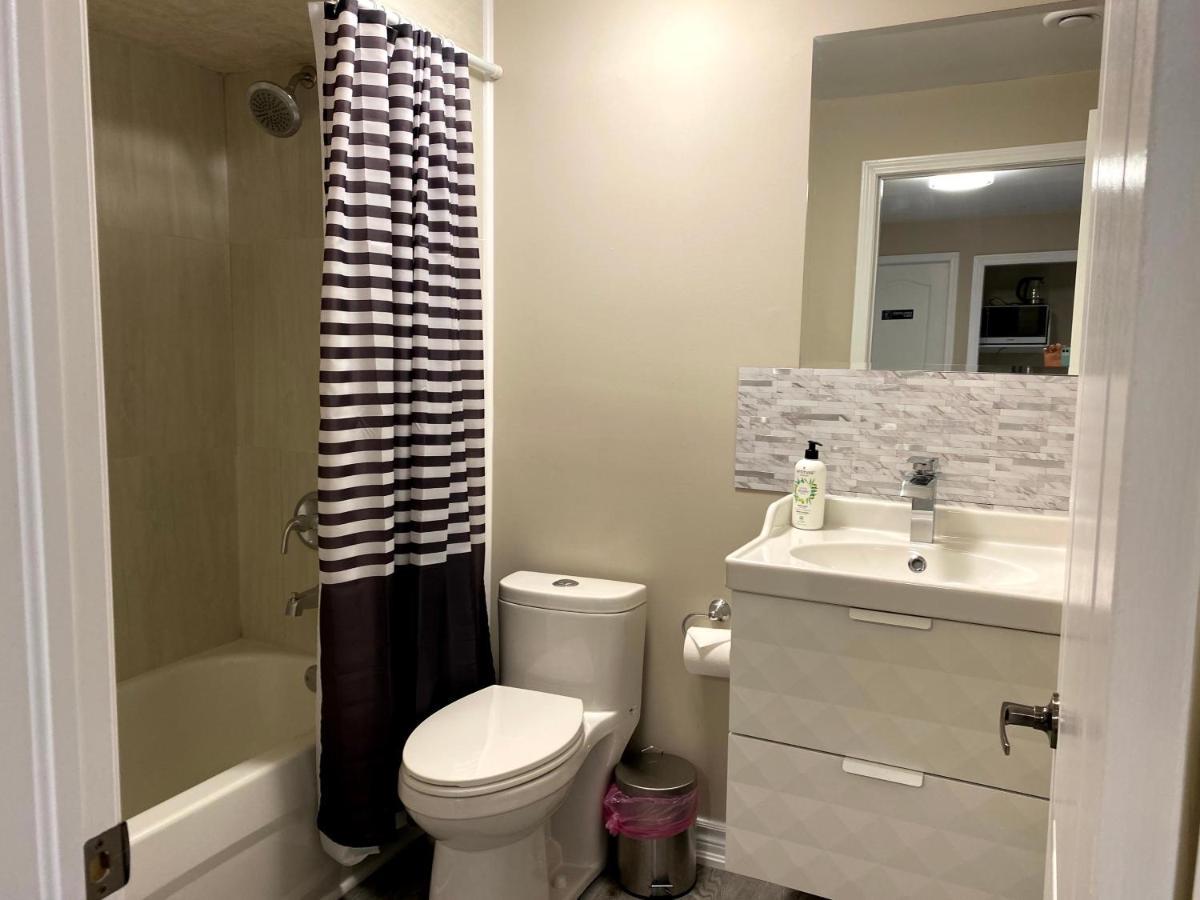 Entire Basement With 3 Bedrooms Niagara-Fälle Exterior foto