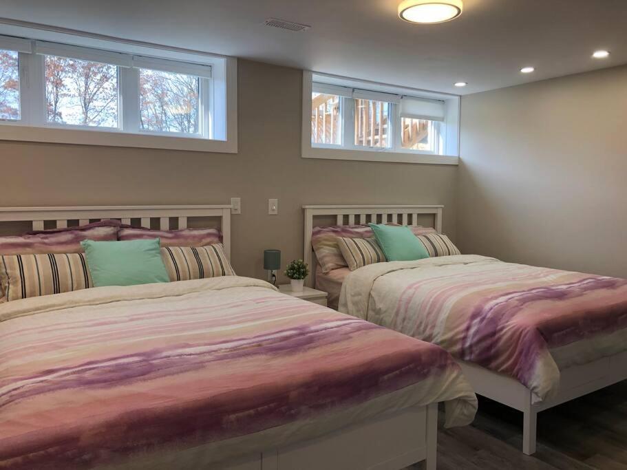 Entire Basement With 3 Bedrooms Niagara-Fälle Exterior foto